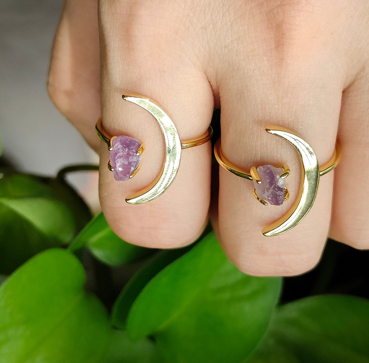 Gold Moon Amethyst Ring – Dream in Violet